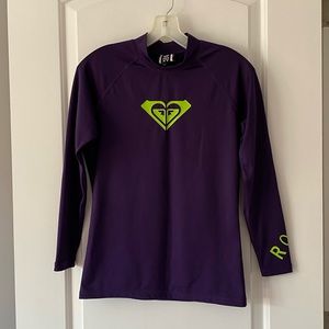 Roxy surf wear long sleeve top Size L